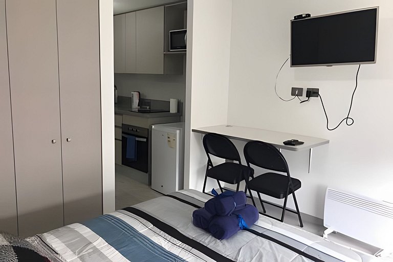 Depto. estudio 1-2 pers. con balcón