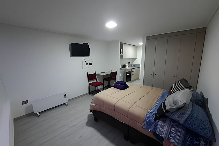 Depto. estudio 1-2 pers. sin balcón