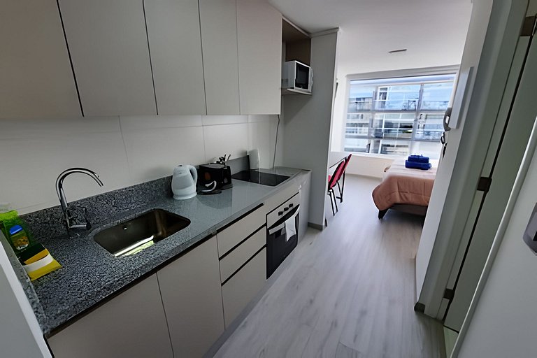 Depto. estudio 1-2 pers. sin balcón