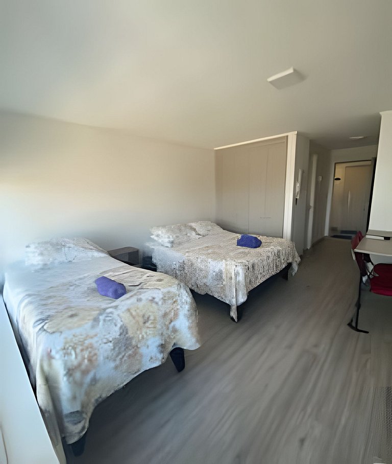 Depto. estudio 2-3 pers. sin balcón