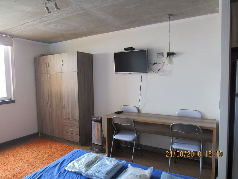 Depto. estudio 2-3 pers. sin balcón