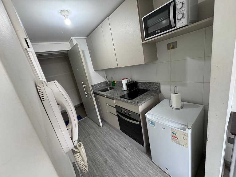 Depto. estudio 1-2 pers. sin balcón